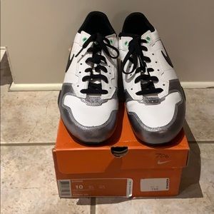 NIB - Men’s Nike X-Road turf shoes size 10